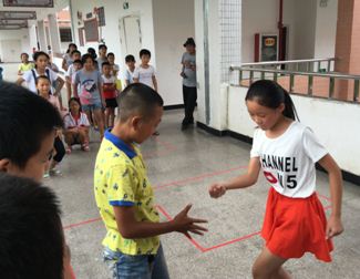 湖南省岳阳市华容县东山镇邓家小学图书角